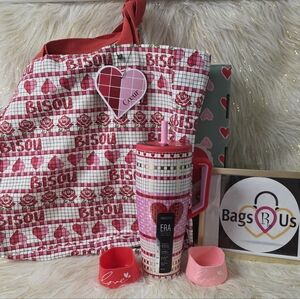 BRUMATE LOVE ON LOCK 40 OZ ERA BUNDLE WITH MATCHING BISOU TOTE AND LOVE BOOTS